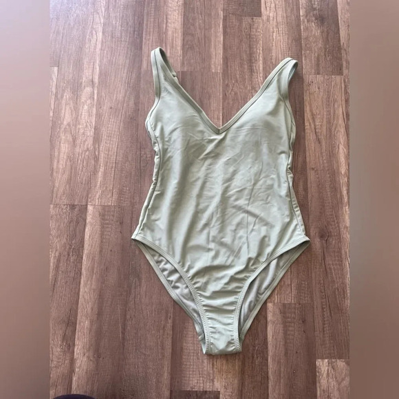 Kona sol swimsuit - Picture 1 of 7
